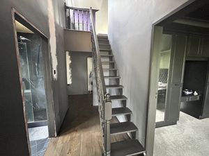 Photo 16- click for photo gallery